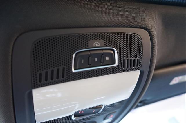 Photo of 2014 black Audi S5
