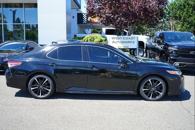 Photo of 2018 Midnight Black Metallic Toyota Camry