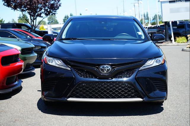 Photo of 2018 Midnight Black Metallic Toyota Camry