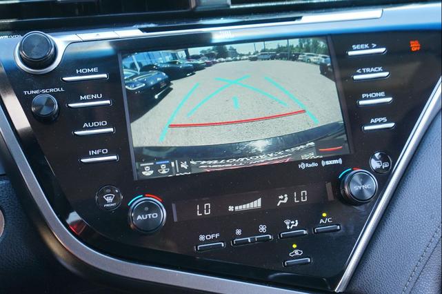 Photo of 2018 Midnight Black Metallic Toyota Camry