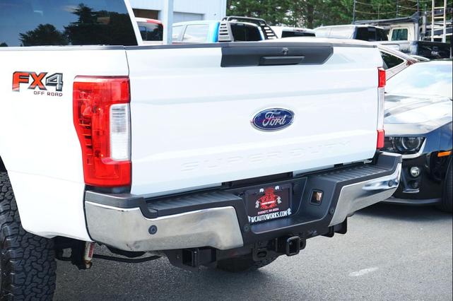 Photo of 2017 Oxford White Ford F-250