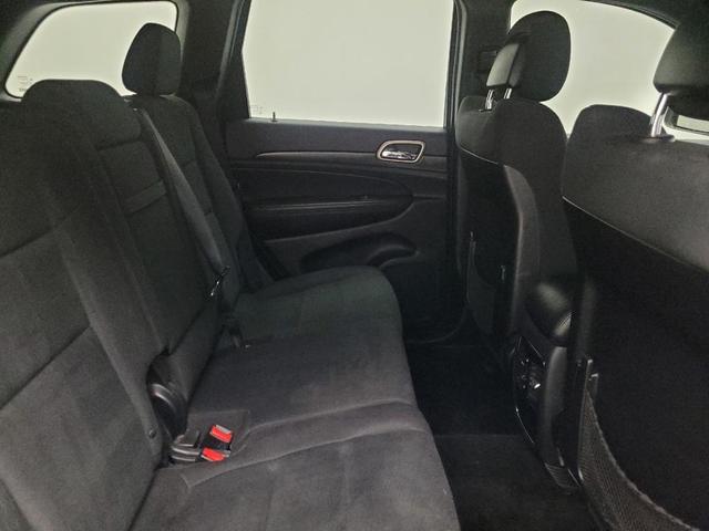 Photo of 2015 Brilliant Black Crystal Pearlcoat Jeep Grand Cherokee