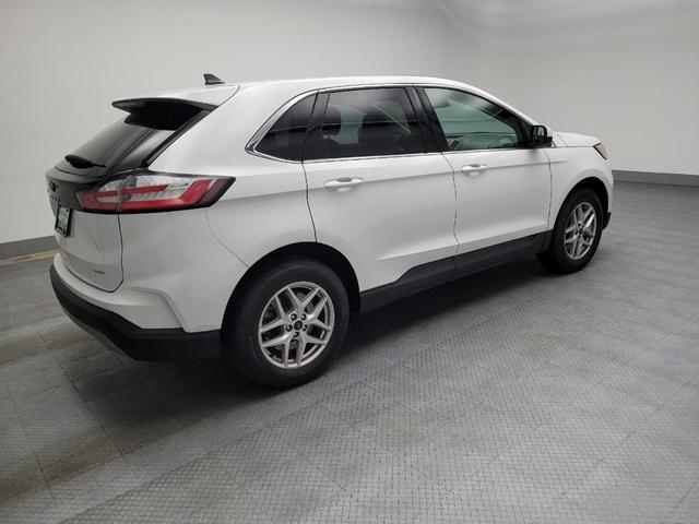 Photo of 2023 White Ford Edge