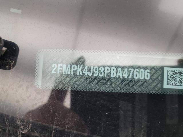Photo of 2023 White Ford Edge