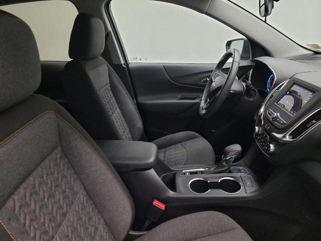 Photo of 2022 Iron Gray Metallic Chevrolet Equinox
