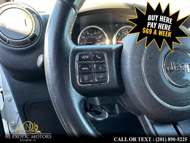 Photo of 2017 White Jeep Wrangler Unlimited