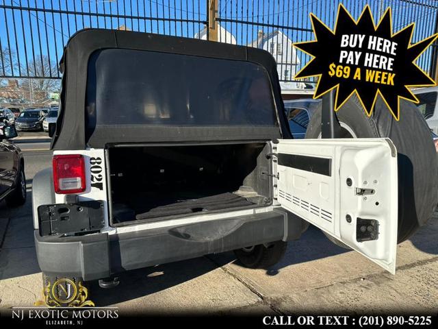 Photo of 2017 White Jeep Wrangler Unlimited