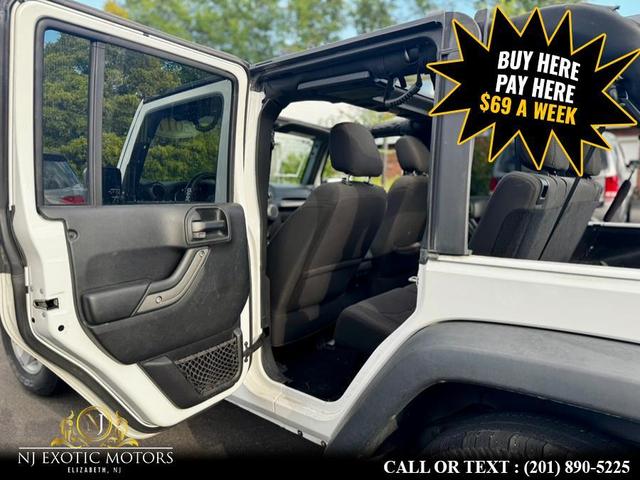 Photo of 2017 White Jeep Wrangler Unlimited