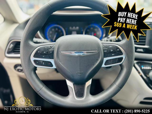 Photo of 2018 Black Chrysler Pacifica