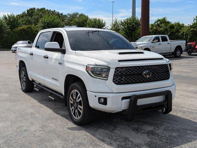 Photo of 2021 Super White Toyota Tundra
