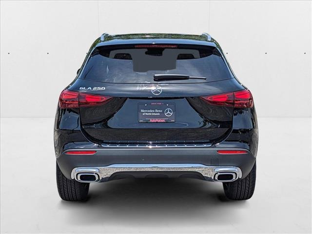 Photo of 2025 Night Black Mercedes-Benz GLA 250