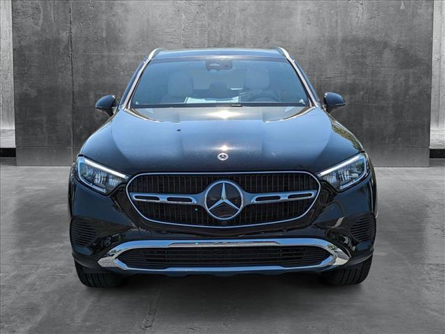 Photo of 2025 Black Mercedes-Benz GLC 300