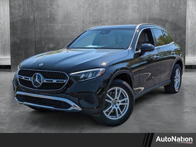 Photo of 2025 Black Mercedes-Benz GLC 300