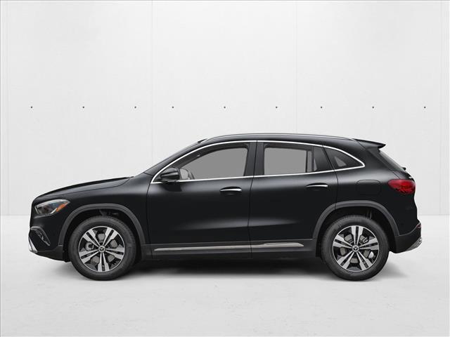 Photo of 2025 Night Black Mercedes-Benz GLA 250
