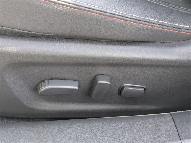 Photo of 2025 Pearl White Tricoat Nissan Altima