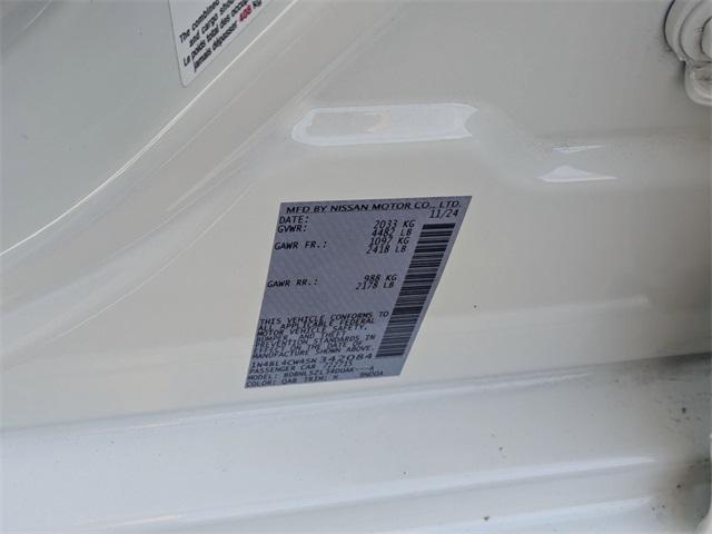 Photo of 2025 Pearl White Tricoat Nissan Altima