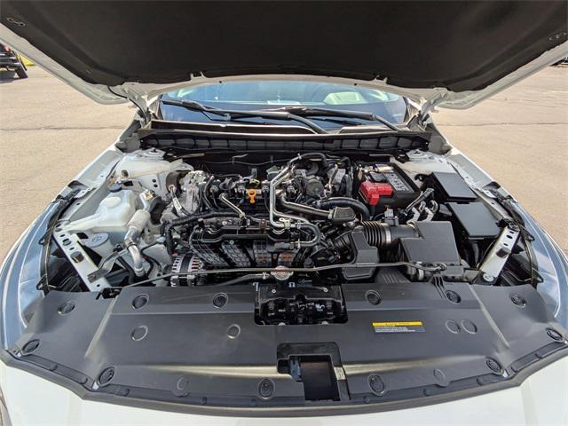 Photo of 2025 Pearl White Tricoat Nissan Altima