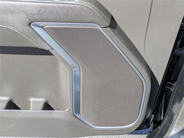 Photo of 2022 Black Chevrolet Silverado 1500