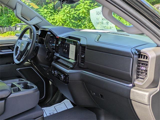 Photo of 2022 Black Chevrolet Silverado 1500
