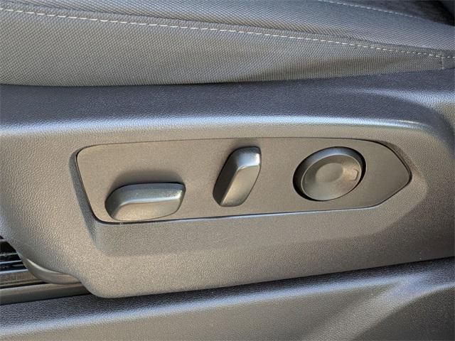 Photo of 2022 Black Chevrolet Silverado 1500