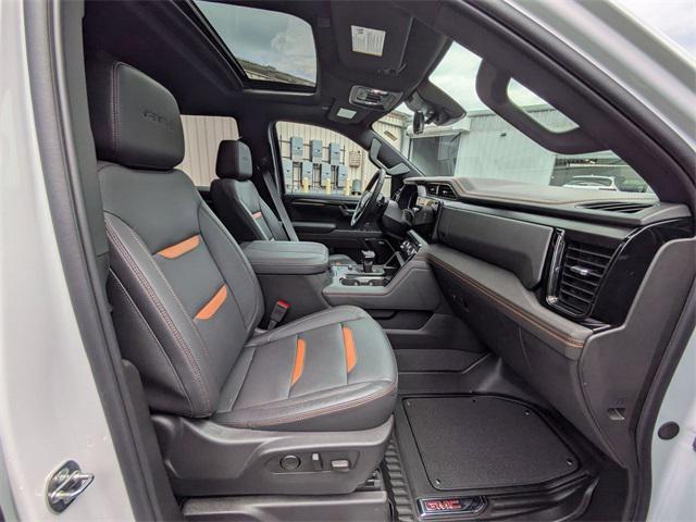 Photo of 2024 Summit White GMC Sierra 1500