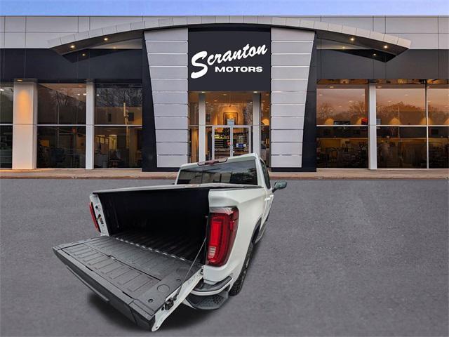 Photo of 2024 Summit White GMC Sierra 1500