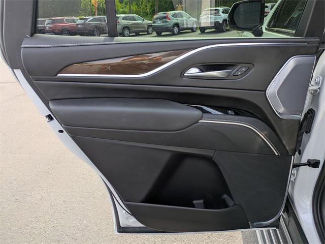 Photo of 2023 Crystal White Tricoat Cadillac Escalade