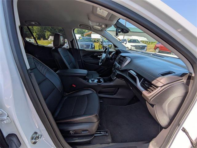 Photo of 2023 Summit White GMC Terrain