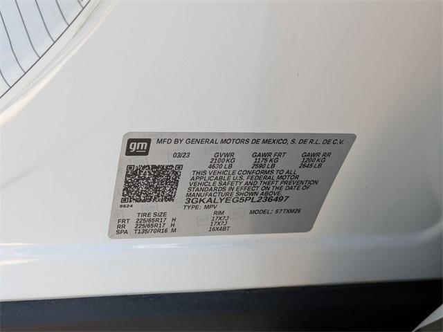 Photo of 2023 Summit White GMC Terrain