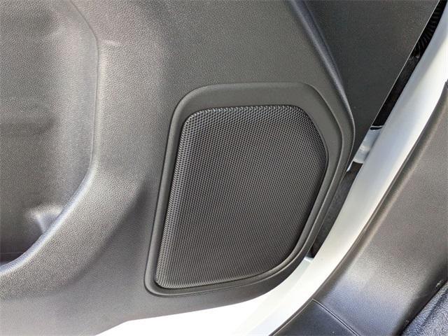 Photo of 2025 Summit White GMC Sierra 1500