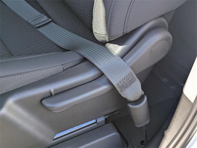 Photo of 2025 Summit White GMC Sierra 1500