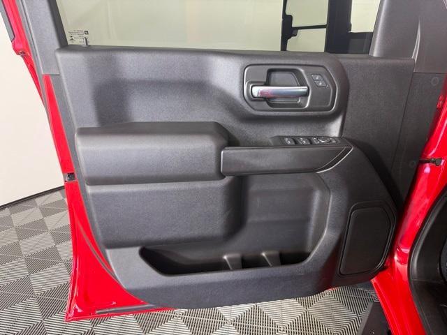 Photo of 2021 Red Chevrolet Silverado 2500