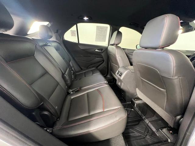 Photo of 2022 Summit White Chevrolet Equinox