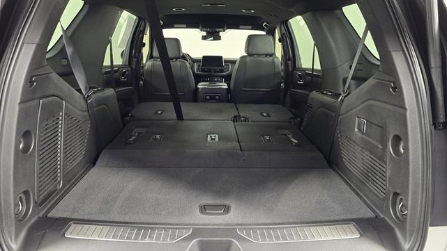 Photo of 2023 Summit White Chevrolet Tahoe