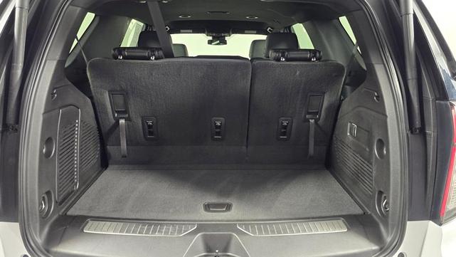 Photo of 2023 Summit White Chevrolet Tahoe