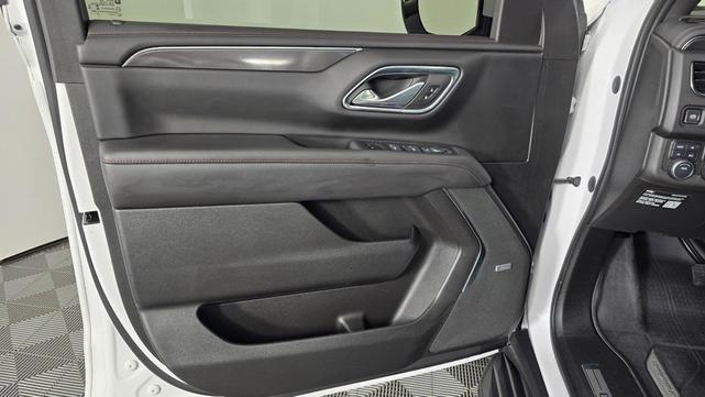 Photo of 2023 Summit White Chevrolet Tahoe