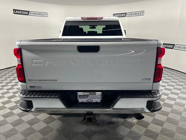 Photo of 2022 Summit White Chevrolet Silverado 2500