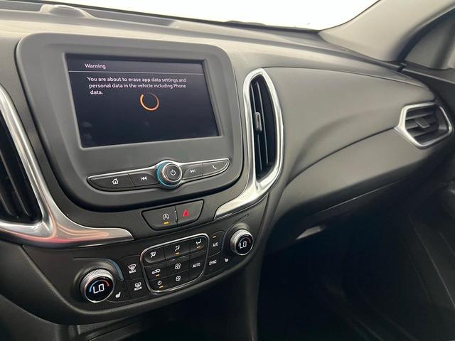 Photo of 2022 Summit White Chevrolet Equinox
