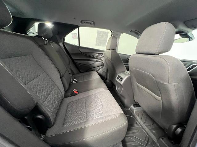 Photo of 2022 Summit White Chevrolet Equinox