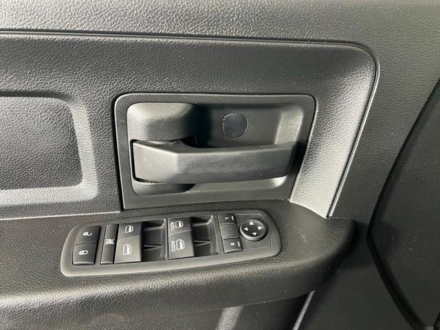 Photo of 2019 Diamond Black RAM 1500 Classic