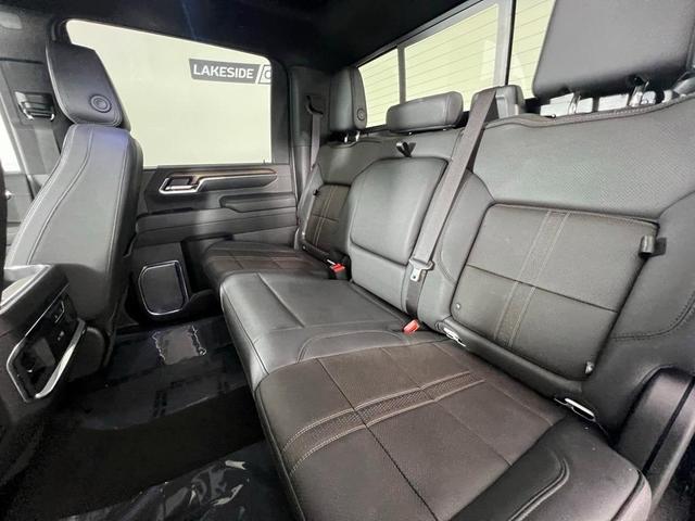 Photo of 2024 Iridescent Pearl Tricoat Chevrolet Silverado 2500