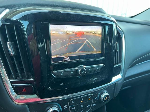 Photo of 2021 Mosaic Black Metallic Chevrolet Traverse