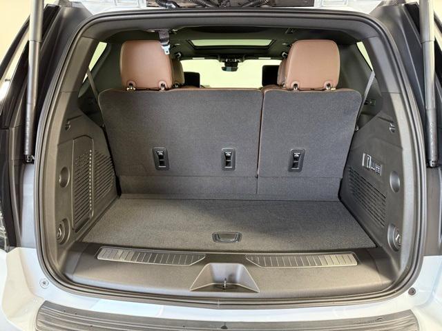 Photo of 2026 Polar White Chevrolet Tahoe