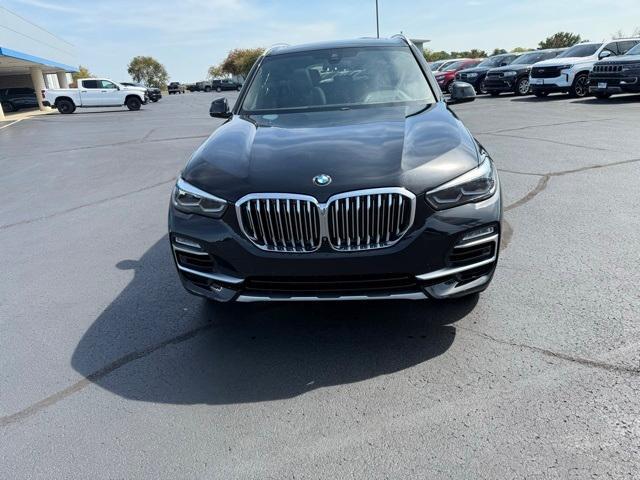 Photo of 2020 Black Sapphire Metallic BMW X5