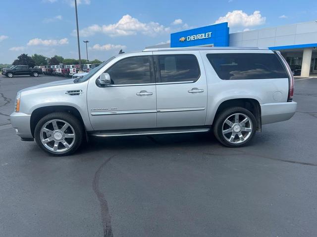 Photo of 2011 Silver Lining Metallic Cadillac Escalade ESV