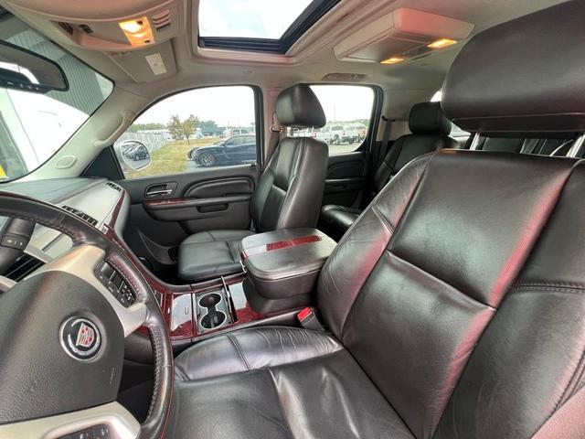 Photo of 2011 Silver Lining Metallic Cadillac Escalade ESV