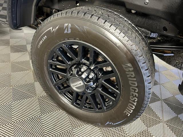 Photo of 2022 Black Ford F-250