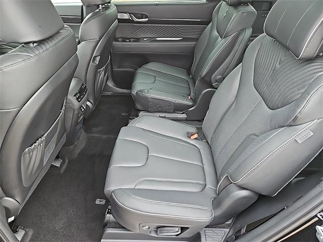 Photo of 2024 Abyss Black Pearl Hyundai PALISADE