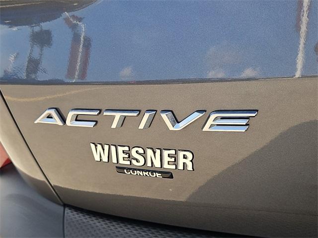 Photo of 2023 Carbonized Gray Metallic Ford Escape