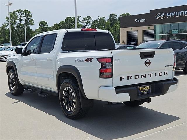 Photo of 2023 Glacier White Nissan Frontier